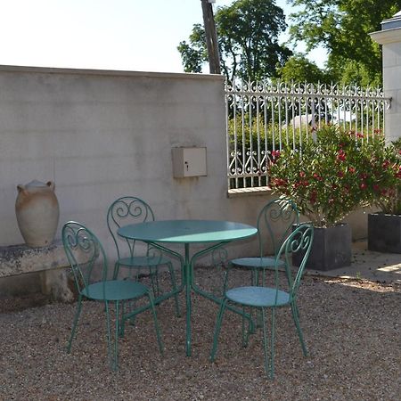 Les Chambres D Hotes Du Lavoir Restigné Exterior foto